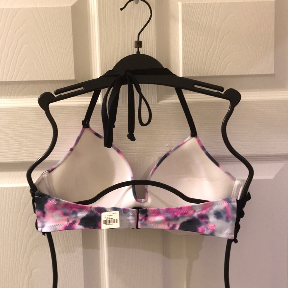 Top only 💖VS PINK Bikini Push-up Halter - Picture 5 of 7